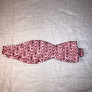 Vineyard vines bowtie pink sailboats
